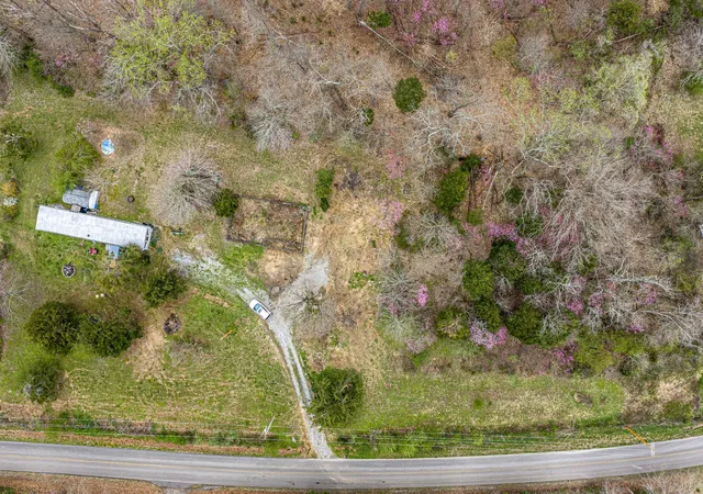 Homes for sale in Dickson, TN | 1720 Tidwell Switch Rd, Dickson, TN 37055 | MLS# 3152915