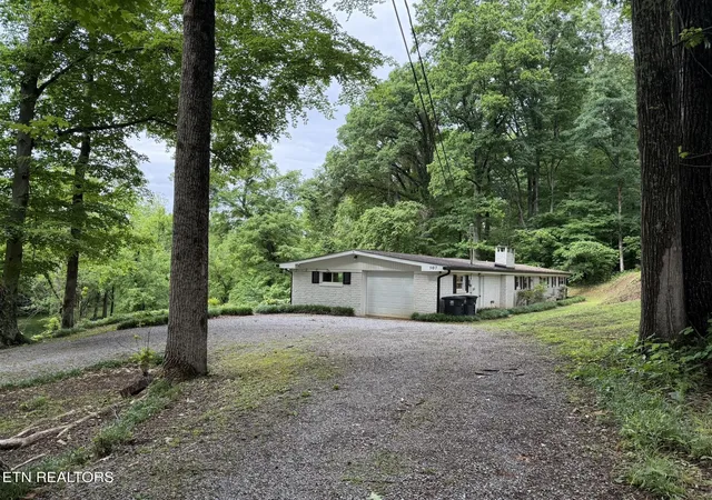Homes for sale in Athens, TN | 507 Short St, Athens, TN 37303 | MLS# 3149333