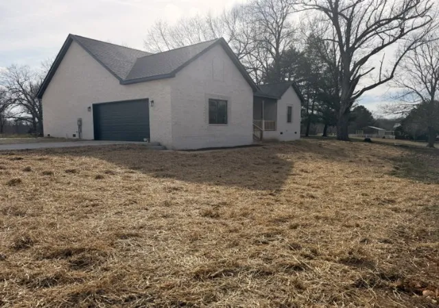 Homes for sale in Cadiz, KY | 523 Old Hopkinsville Rd, Cadiz, KY 42211 | MLS# 3149448