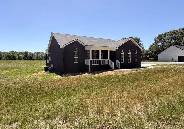 Homes for sale in Cadiz, KY | 527 Old Hopkinsville Rd, Cadiz, KY 42211 | MLS# 3149449