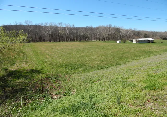 Photo 3 of Manufactured home for sale at 6223 Beech Crk Rd, Clifton, TN 38425 | MLS# 3149519 | Listing updated on 2026-09-13