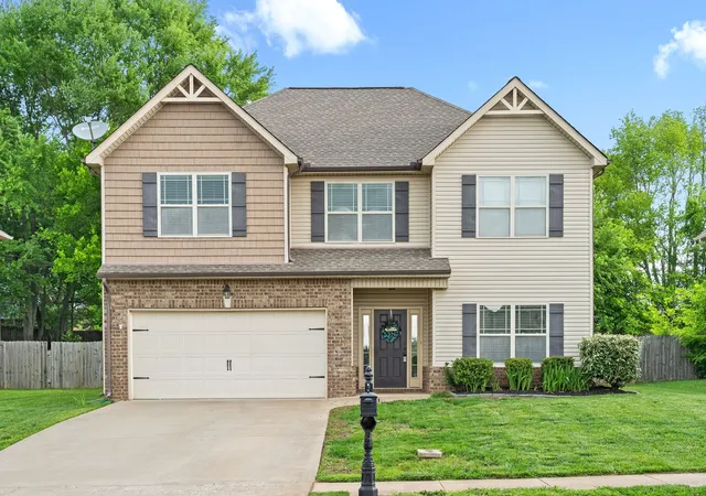 Photo 1 of Single family home for sale at 735 Sturdivant Dr, Clarksville, TN 37042 | MLS# 3150358 | Listing updated on 2026-10-07