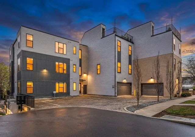 Homes for sale in Nashville, TN | 519 27th Ave N #301, Nashville, TN 37209 | MLS# 3155304