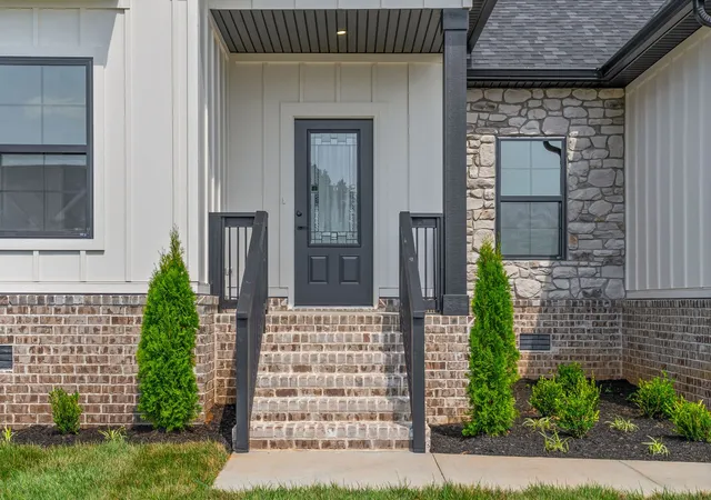 Photo 3 of Single family home for sale at 182 Harvest Moon Ct, Clarksville, TN 37043 | MLS# 3186812 | Listing updated on 2026-09-06