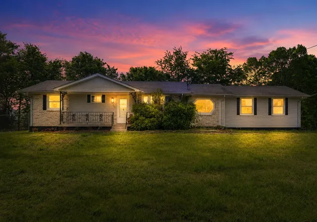 Photo 2 of Single family home for sale at 1003 Twin Crk Rd, Charlotte, TN 37036 | MLS# 3171236 | Listing updated on 2026-09-14