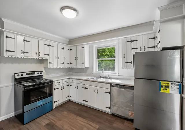 Photo 3 of Single family home for sale at 1003 Twin Crk Rd, Charlotte, TN 37036 | MLS# 3171236 | Listing updated on 2026-09-14