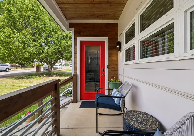 Homes for sale in Nashville, TN | 1105C N 8Th St, Nashville, TN 37207 | MLS# 3181371