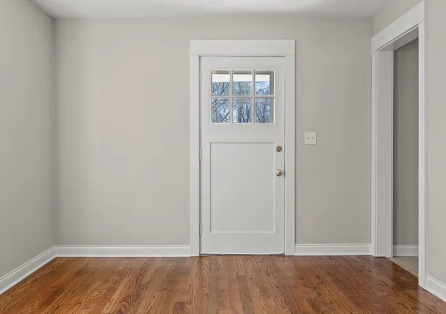 Photo 2 of Single family home for sale at 1529 Springvale Rd, Chattanooga, TN 37412 | MLS# 3149787 | Listing updated on 2026-09-22