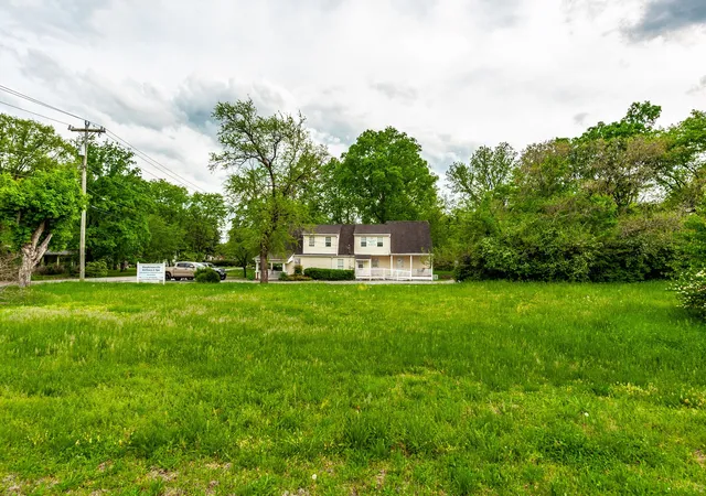 3rd image of 214 Shivel Dr, Hendersonville, TN 37075 | MLS# 3149819