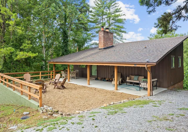 3rd image of 123 Cutter Gap Rd, Townsend, TN 37882 | MLS# 3149932