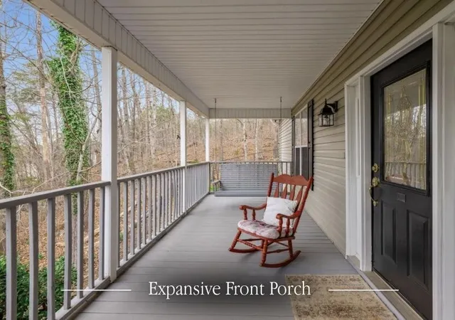 Photo 2 of Single family home for sale at 9711 Imperial Dr, Ooltewah, TN 37363 | MLS# 3150147 | Listing updated on 2026-09-25
