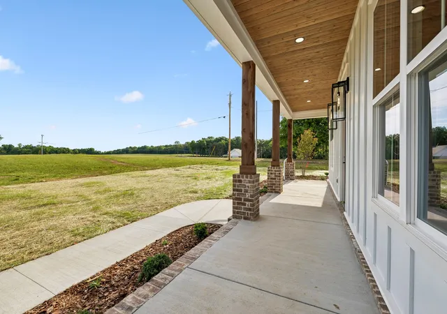 Photo 3 of Single family home for sale at 2797 Unionville Rd, Chapel Hill, TN 37034 | MLS# 3155847 | Listing updated on 2026-10-03