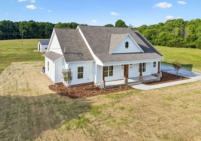 Homes for sale in Chapel Hill, TN | 2797 Unionville Rd, Chapel Hill, TN 37034 | MLS# 3155847