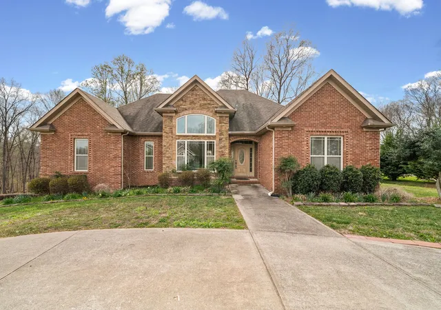 Homes for sale in Clarksville, TN | 208 Markie Dr, Clarksville, TN 37043 | MLS# 3150247