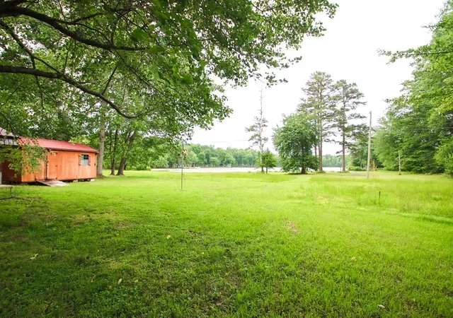 Homes for sale in Sparta, TN | 210 Kingwood Dr, Sparta, TN 38583 | MLS# 3152602
