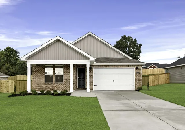 Homes for sale in Fayetteville, TN | 144 Aurora Circle, Fayetteville, TN 37334 | MLS# 3150328