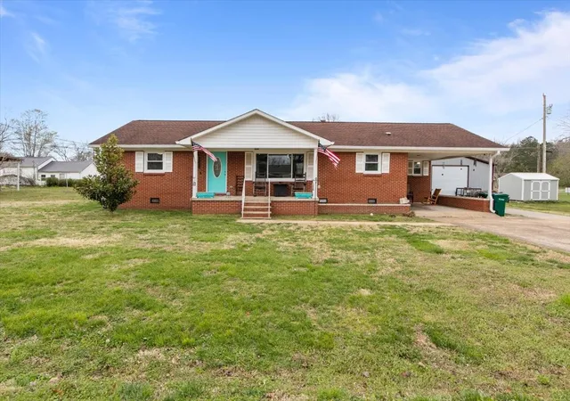 Photo 1 of Single family home for sale at 107 Meridale St, Waverly, TN 37185 | MLS# 3501165 | Listing updated on 2026-09-02