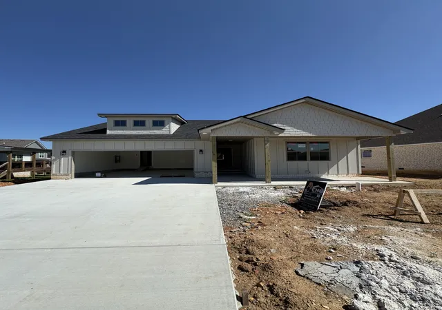 1st image of 907 Bankside Dr, Clarksville, TN 37043 | MLS# 3152392