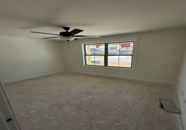 2nd image of 907 Bankside Dr, Clarksville, TN 37043 | MLS# 3152392