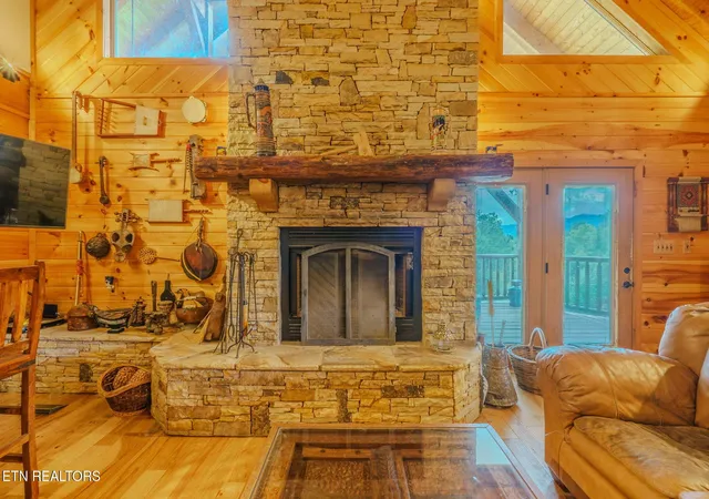 4th image of 4160 Green Corner Rd, Hartford, TN 37753 | MLS# 3278393