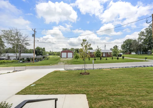 Photo 4 of Single family home for sale at 935 Wilkie St N, Mc Ewen, TN 37101 | MLS# 3152422 | Listing updated on 2026-07-15