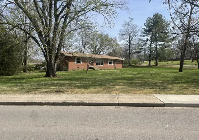 1st image of 701 Shawnee Dr, Nashville, TN 37205 | MLS# 3155149