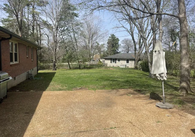 2nd image of 701 Shawnee Dr, Nashville, TN 37205 | MLS# 3155149