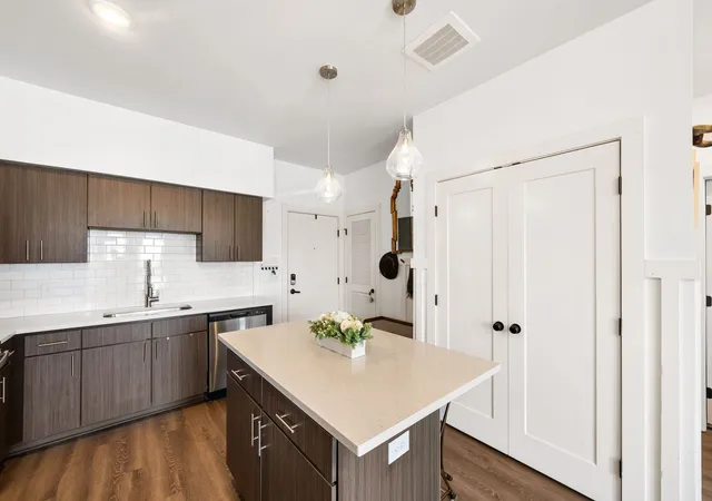 2nd image of 1540 Lebanon Pike #409, Nashville, TN 37210 | MLS# 3152587