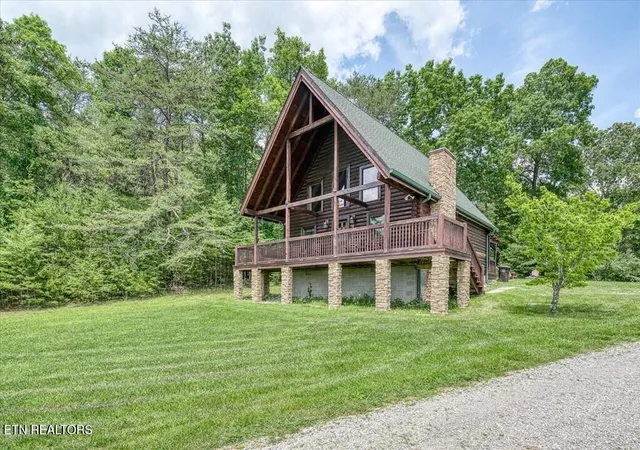 Homes for sale in Spencer, TN | 101 Meadow View Lane, Spencer, TN 38585 | MLS# 3152523