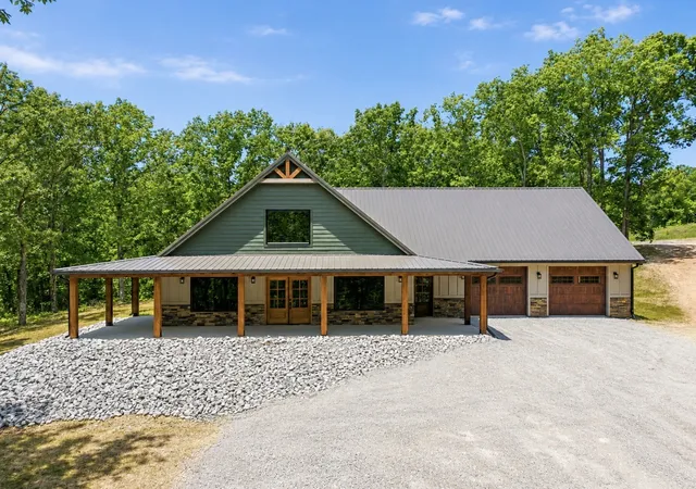 Photo 3 of Single family home for sale at 2120 Highway 412 W, Linden, TN 37096 | MLS# 3244675 | Listing updated on 2026-09-15