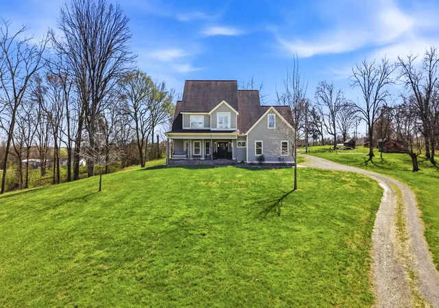 4th image of 126 Laurelwood Dr, Shelbyville, TN 37160 | MLS# 3155668