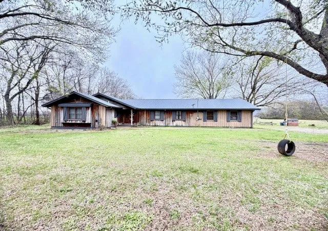 1st image of 2575 Spur Rd, Decherd, TN 37324 | MLS# 3152892