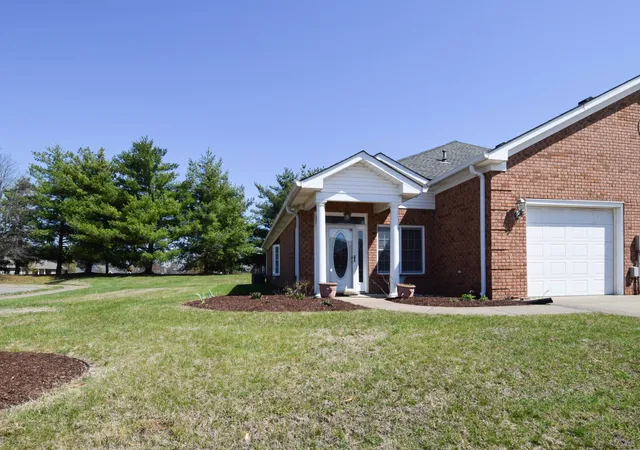 Photo 2 of Single family home for sale at 441 Brady Ln, Gallatin, TN 37066 | MLS# 3156442 | Listing updated on 2026-10-05
