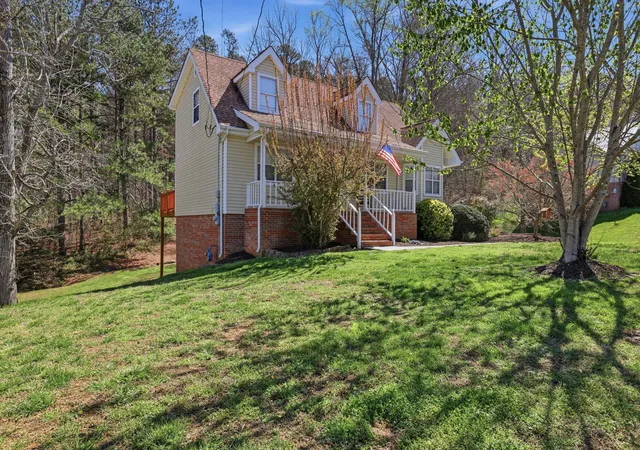 Homes for sale in Ringgold, GA | 317 Middle View Dr, Ringgold, GA 30736 | MLS# 3268537