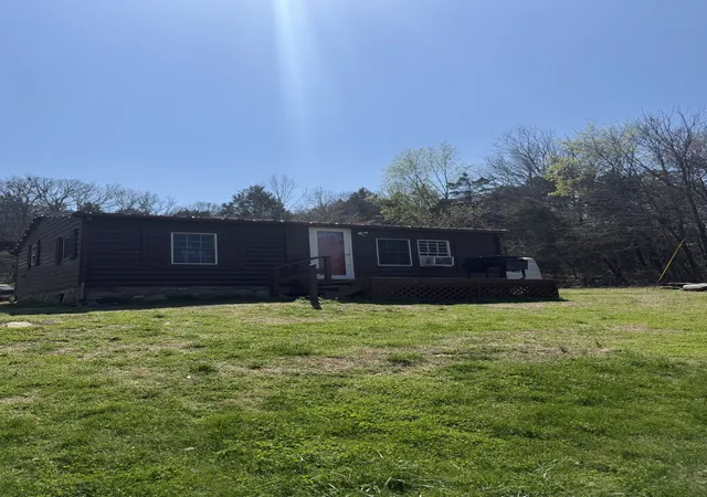 Homes for sale in Watertown, TN | 2744 Clever Creek Rd, Watertown, TN 37184 | MLS# 3156198