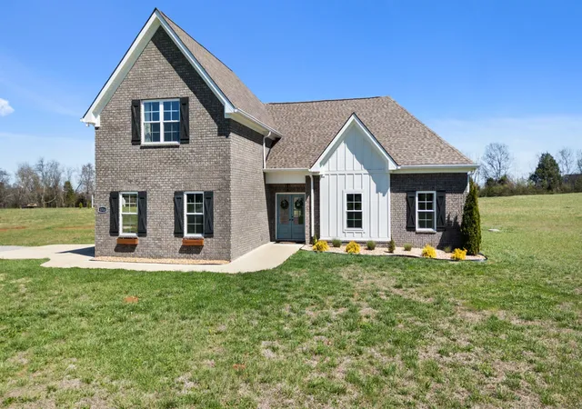 Homes for sale in Unionville, TN | 1314 Halls Mill Rd, Unionville, TN 37180 | MLS# 3155485