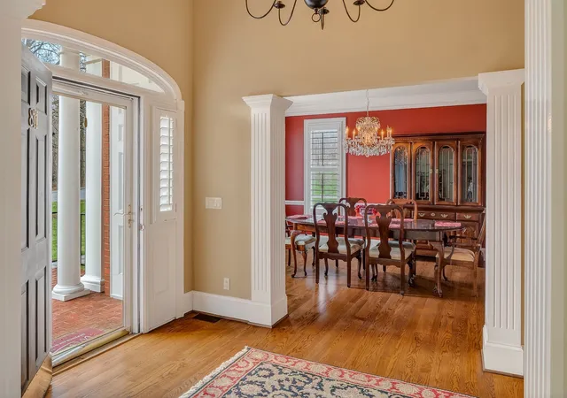 Photo 2 of Single family home for sale at 811 N Maple Ave, Cookeville, TN 38501 | MLS# 3155137 | Listing updated on 2026-03-20