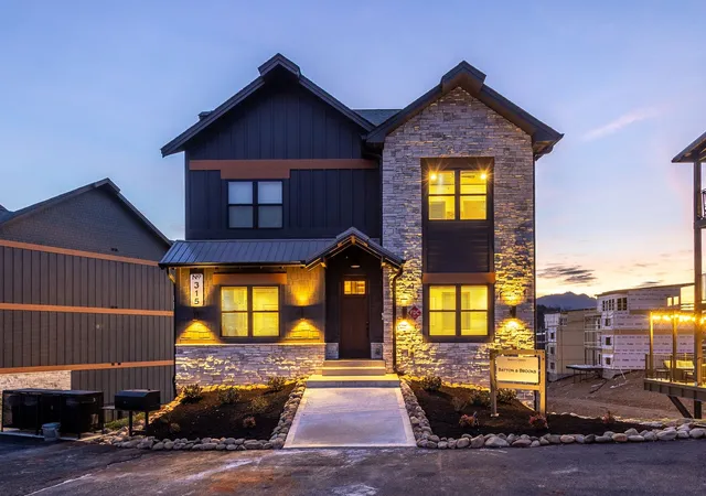 Photo 3 of Single family home for sale at 315 Rambling Crk Way, Sevierville, TN 37862 | MLS# 3154925 | Listing updated on 2026-09-21