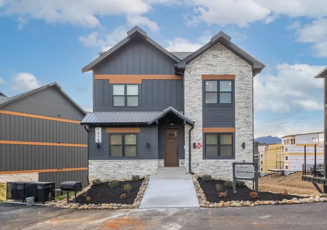 Single family home for sale at 315 Rambling Crk Way, Sevierville, TN 37862 | MLS# 3154925
