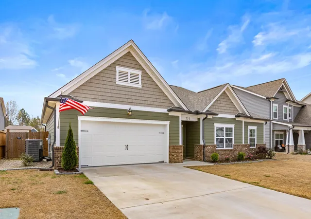 1st image of 231 Winchester Dr, Rossville, GA 30741 | MLS# 3154846