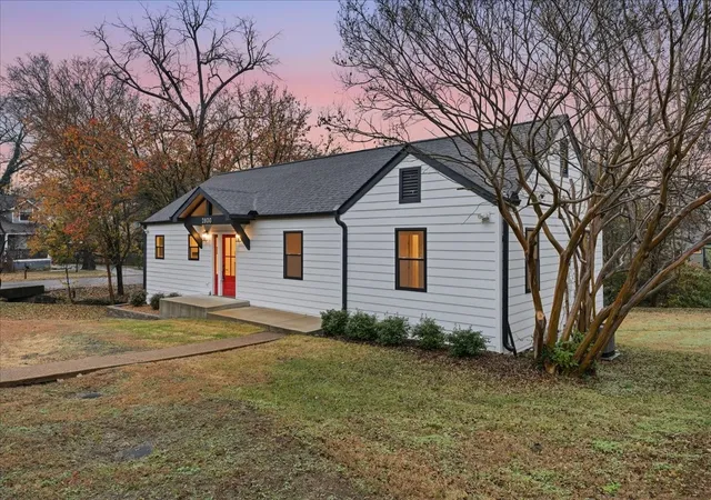 1st image of 2800 W Kirkwood Ave, Nashville, TN 37204 | MLS# 3155286