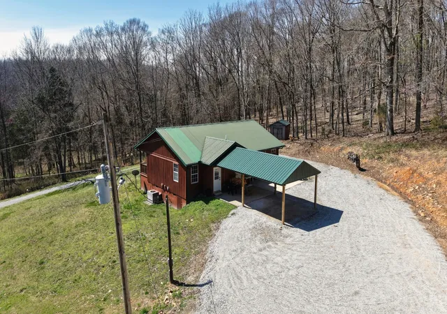 Photo 3 of Single family home for sale at 2300 Bear Crk Rd, Vanleer, TN 37181 | MLS# 3155586 | Listing updated on 2026-09-16