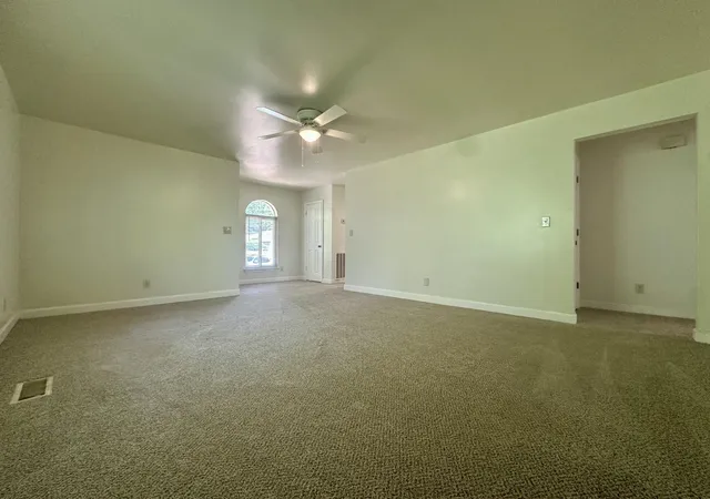 Photo 1 of Multi family home for sale at 3950 Arbor Pl Ln, Chattanooga, TN 37416 | MLS# 3514346 | Listing updated on 2026-10-27