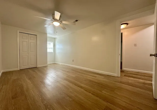 Photo 3 of Multi family home for sale at 3950 Arbor Pl Ln, Chattanooga, TN 37416 | MLS# 3514346 | Listing updated on 2026-10-27