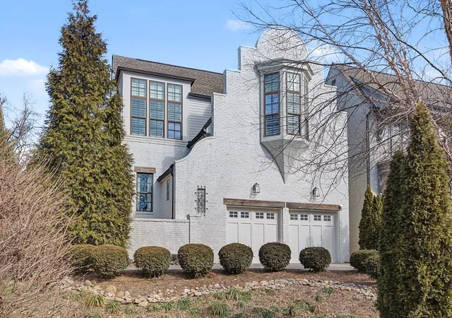 1st image of 2030 Castleman Dr, Nashville, TN 37215 | MLS# 3155356
