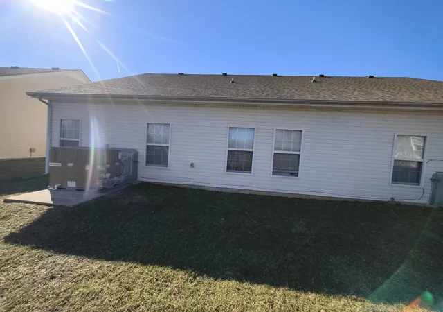 Homes for sale in Clarksville, TN | 3741 Meadow Ridge Ln, Clarksville, TN 37040 | MLS# 3155198