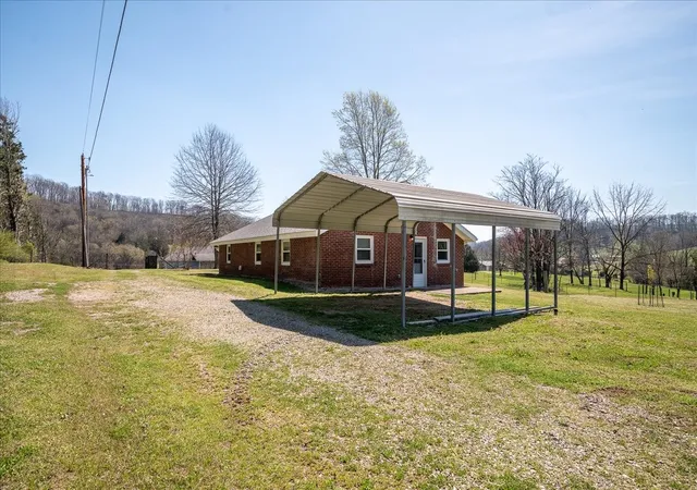 Photo 2 of Single family home for sale at 4388 Pulaski Hwy, Culleoka, TN 38451 | MLS# 3591945 | Listing updated on 2026-10-09