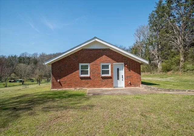 Photo 4 of Single family home for sale at 4388 Pulaski Hwy, Culleoka, TN 38451 | MLS# 3591945 | Listing updated on 2026-10-09