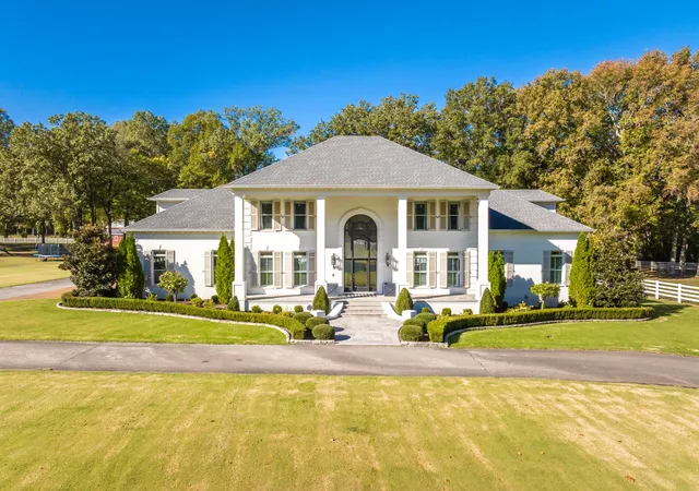 Homes for sale in Jackson, TN | 135 Windy City Rd, Jackson, TN 38305 | MLS# 3155364