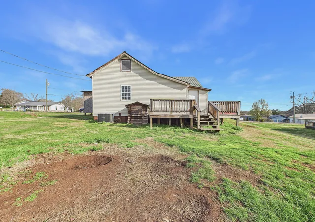 image of 605 Bennett Street, Sweetwater, TN 37874 | MLS# 3338273